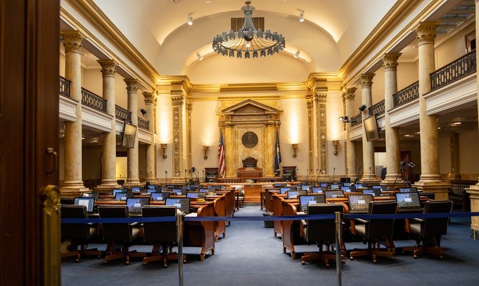 Comisión del Senado despacha proyecto que castiga ingreso irregular y exige informe previo
