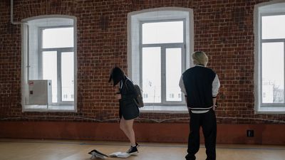 Alumno de 18 años apuñala a compañeros e inspectora en liceo de Calama: una funcionaria muere