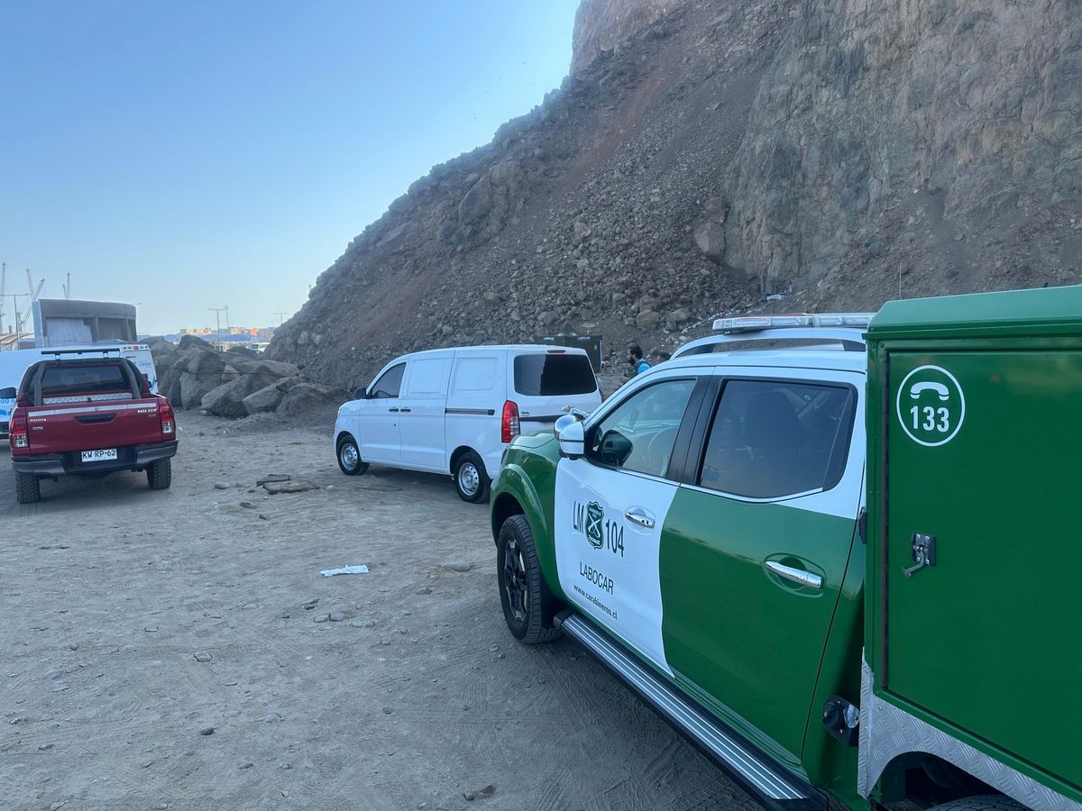 🔴 EN DESARROLLO — Encuentran cuerpo de escolar desaparecida en ladera del Morro de Arica