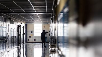 Caso Calama: La hipótesis cambia y apunta a un ataque premeditado — el alumno llevaba tres cuchillos, un machete y había publicado videos en YouTube