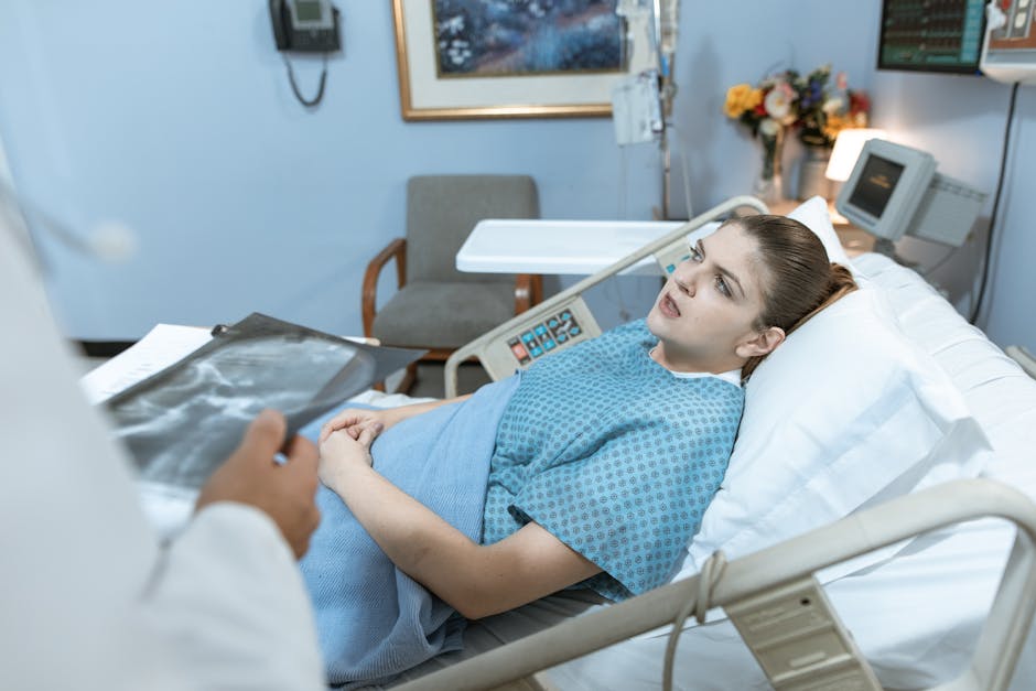 Contraloría detecta 1.411 atenciones preferentes a funcionarios en hospitales públicos