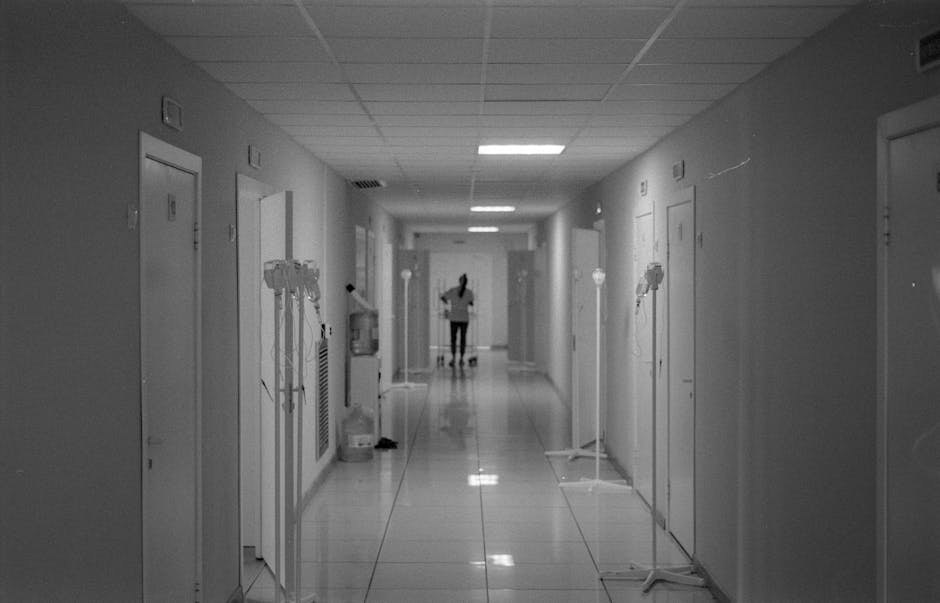 Contraloría acusa a dos oncólogos de Temuco de derivar pacientes a su centro