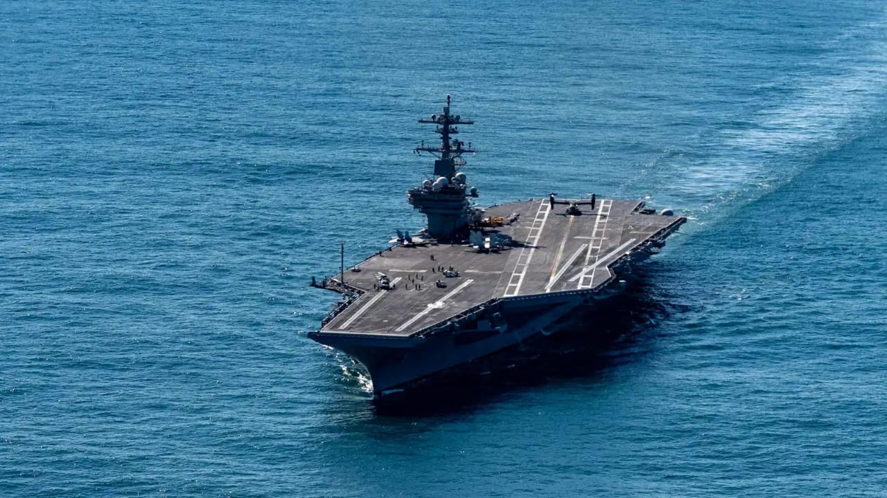 Irán afirma haber atacado al portaaviones USS Abraham Lincoln y apunta a central eléctrica en Hadera