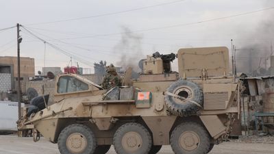 Israel ataca Teherán en la madrugada mientras se negocia la paz: 13 soldados estadounidenses muertos y 290 heridos en 25 días de guerra