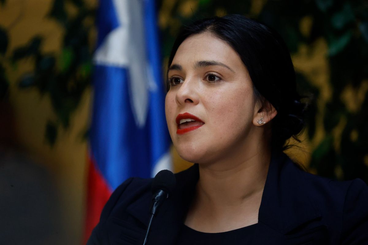 Cariola admite gestiones ante Hassler por empresario chino: PDI ve indicios de tráfico de influencias