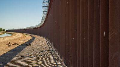 Gobierno de Boric diseñó en secreto regularización de 182.000 migrantes ilegales: Kast la descartó al descubrir que 6.000 ya cometieron delitos