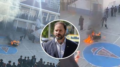 Encapuchados lanzan molotovs en el Liceo Lastarria: un profesor lesionado y querellas criminales