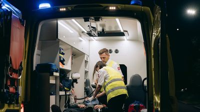 Riña con arma blanca en residencia del Servicio de Protección de Concepción dejó a menor en riesgo vital