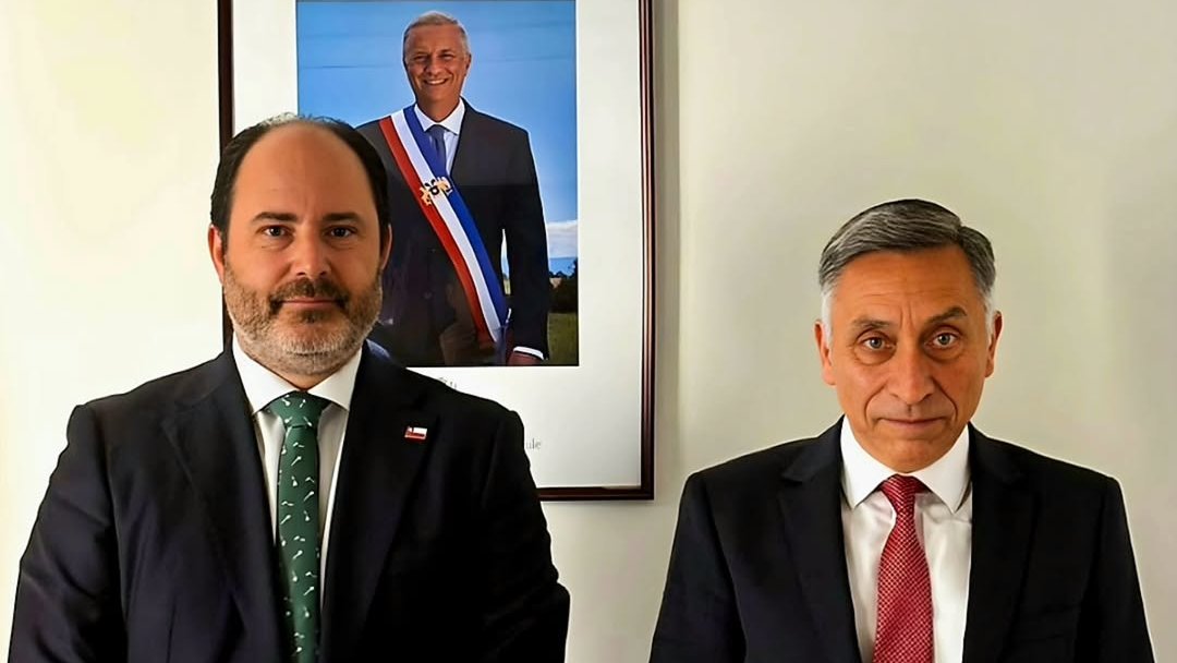 Salario mínimo de $539.000 y la 'dosis de realidad' de Rau: la negociación que pagarán 862 mil desempleados