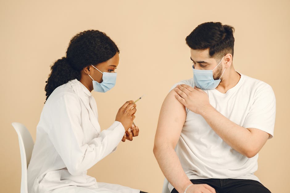 Minsal apura vacunación contra la influenza: cobertura llega a 49,3% y advierten riesgo por coinfección con gripe aviar